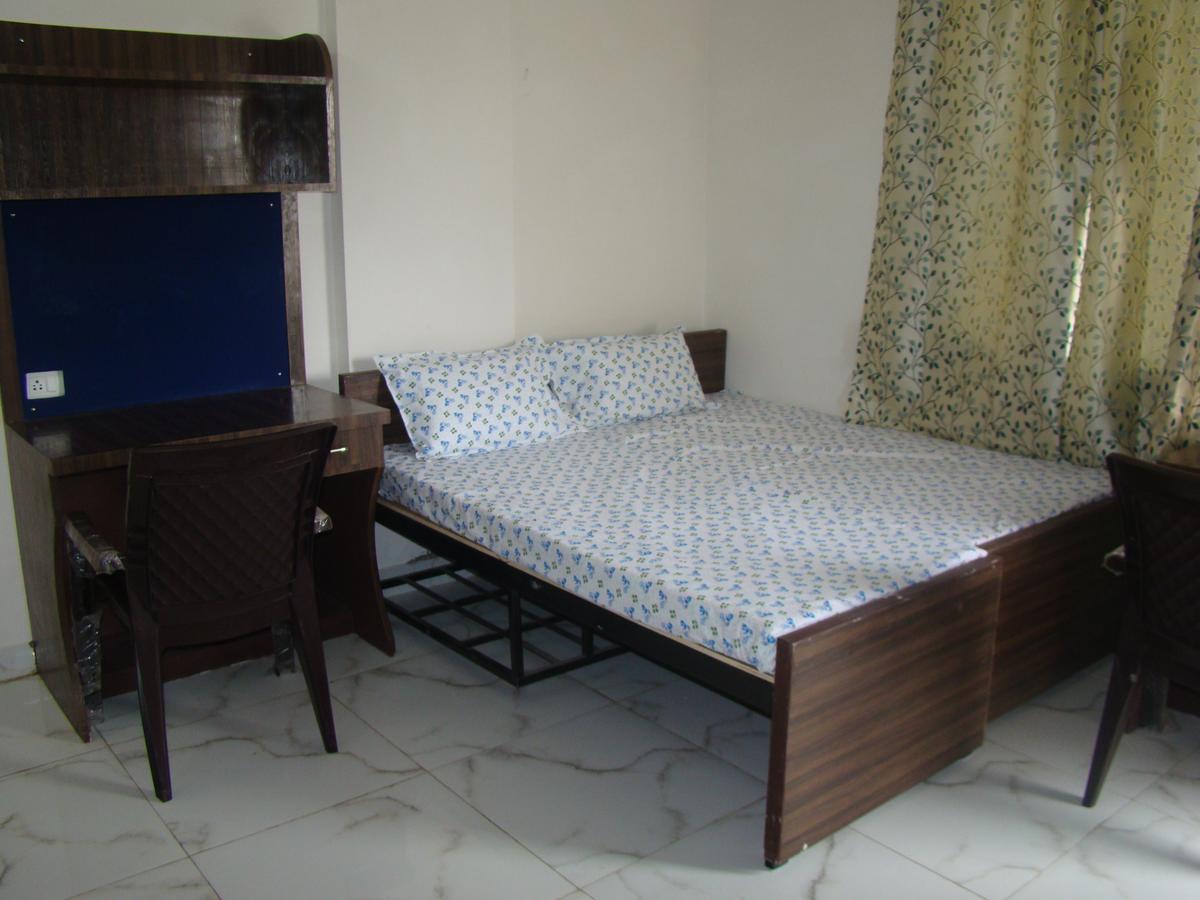 Hostel Lokhit Residency Boys *